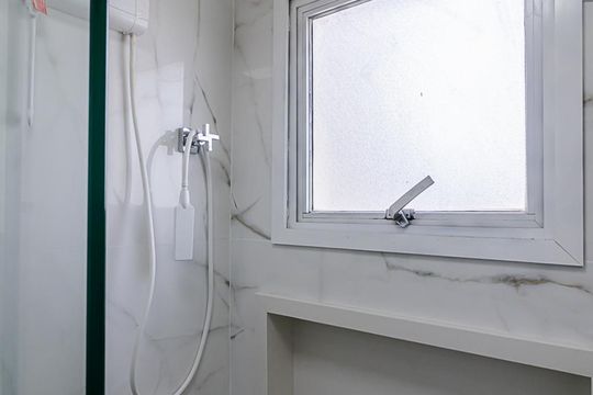 Banheiro de apartamento para alugar com 2 quartos, 60m² em Liberdade, São Paulo