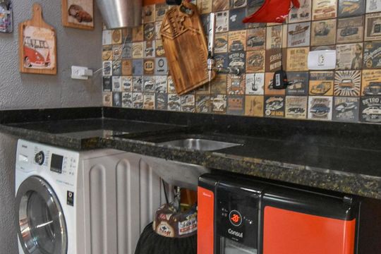 Lavanderia de casa à venda com 3 quartos, 140m² em Jardim Casablanca, São Paulo