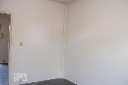 Quarto de casa para alugar com 1 quarto, 35m² em Encantado, Rio de Janeiro