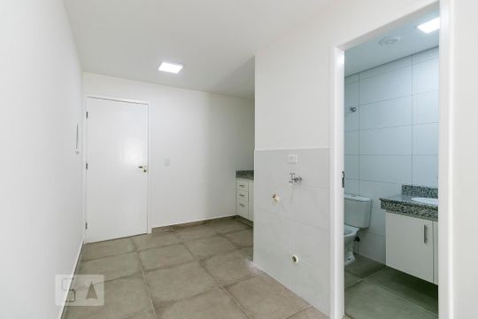 Cozinha / Banheiro / Área de Serviço de apartamento para alugar com 1 quarto, 30m² em Vila Prudente, São Paulo