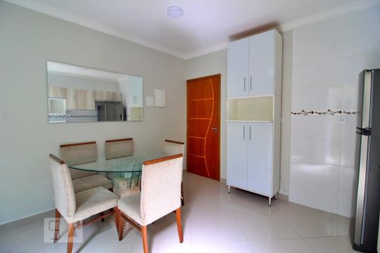 Sala/Cozinha de apartamento para alugar com 2 quartos, 60m² em Utinga, Santo André