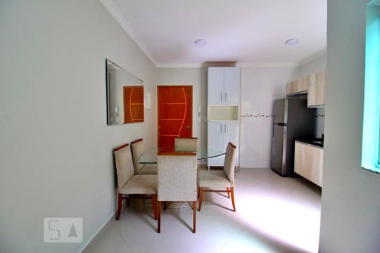 Sala/Cozinha de apartamento para alugar com 2 quartos, 60m² em Utinga, Santo André