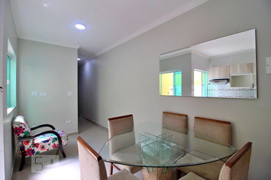 Sala/Cozinha de apartamento para alugar com 2 quartos, 60m² em Utinga, Santo André