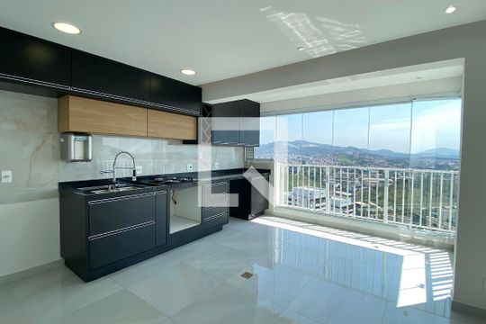 Cozinha de apartamento para alugar com 1 quarto, 53m² em Alphaville Empresarial, Barueri