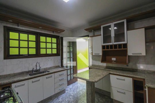 Cozinha de casa à venda com 4 quartos, 270m² em Jardim Ângela (zona Leste), São Paulo