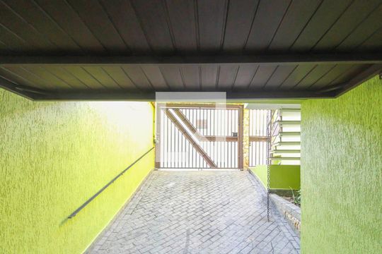 Garagem de casa à venda com 4 quartos, 270m² em Jardim Ângela (zona Leste), São Paulo