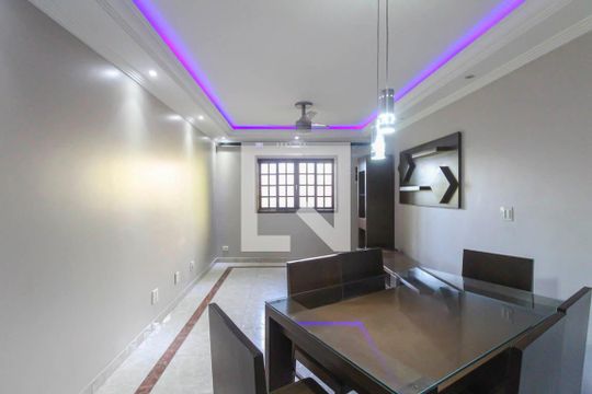 Casa à venda com 4 quartos, 270m² em Jardim Ângela (zona Leste), São Paulo