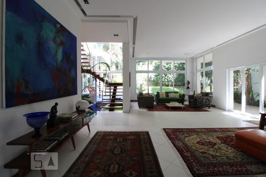 Casa para alugar com 6 quartos, 600m² em Jardim dos Estados, São Paulo