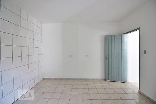 Quarto de casa para alugar com 1 quarto, 75m² em Baeta Neves, São Bernardo do Campo