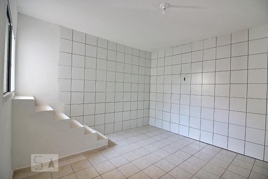 Quarto de casa para alugar com 1 quarto, 75m² em Baeta Neves, São Bernardo do Campo