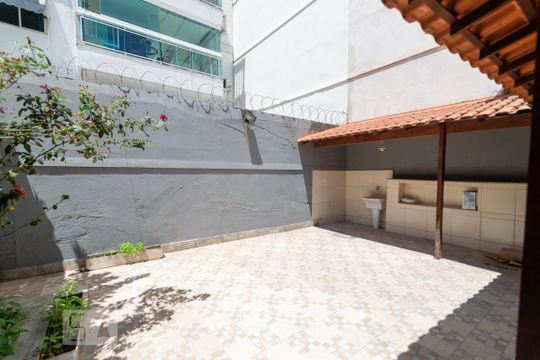 Área Externa de casa à venda com 2 quartos, 101m² em Vila Isabel, Rio de Janeiro