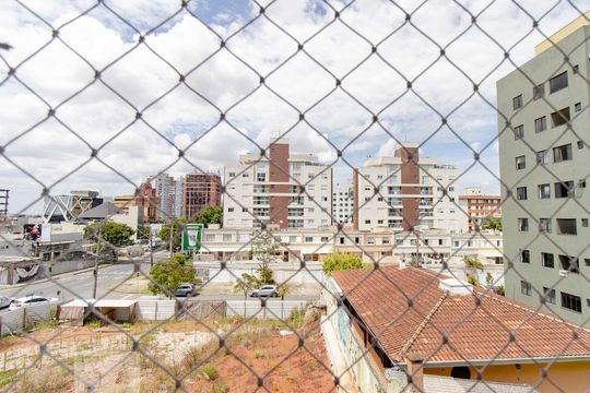 Vista do Quarto 1 de apartamento para alugar com 2 quartos, 50m² em Vila Izabel, Curitiba