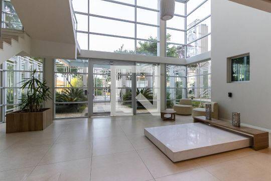 Hall de Entrada de apartamento à venda com 3 quartos, 137m² em Jardim da Glória, São Paulo