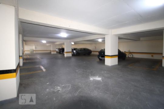 Área de Manobra de apartamento à venda com 1 quarto, 45m² em Centro, Campinas