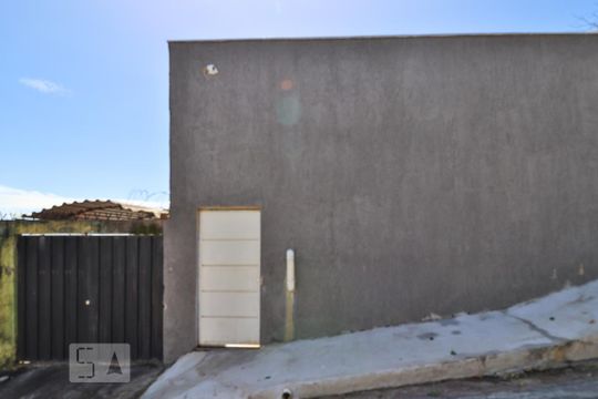 Fachada de kitnet/studio para alugar com 1 quarto, 30m² em Santa Efigênia, Belo Horizonte