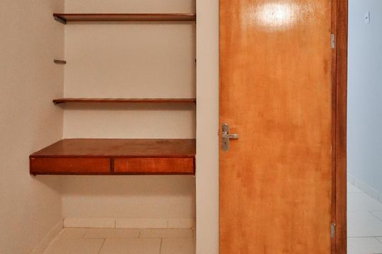 Quarto de kitnet/studio para alugar com 1 quarto, 30m² em Santa Efigênia, Belo Horizonte