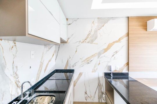 Cozinha de apartamento para alugar com 1 quarto, 37m² em Vila Gertrudes, São Paulo