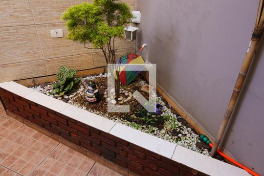 Quintal de casa à venda com 3 quartos, 180m² em Parque São Vicente, Mauá