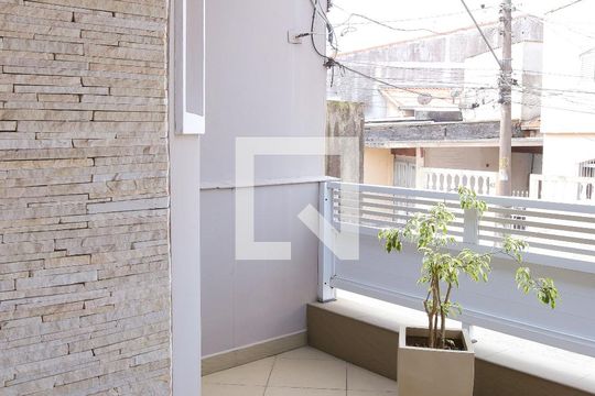 Suite Varanda de casa à venda com 3 quartos, 180m² em Parque São Vicente, Mauá