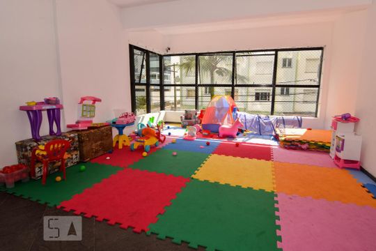Área Comum - Brinquedoteca de apartamento para alugar com 3 quartos, 174m² em Barra Funda, Guarujá