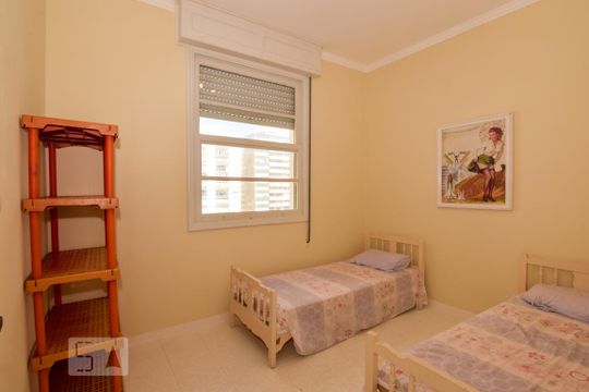 Quarto de Serviço de apartamento para alugar com 4 quartos, 170m² em Centro, Guarujá