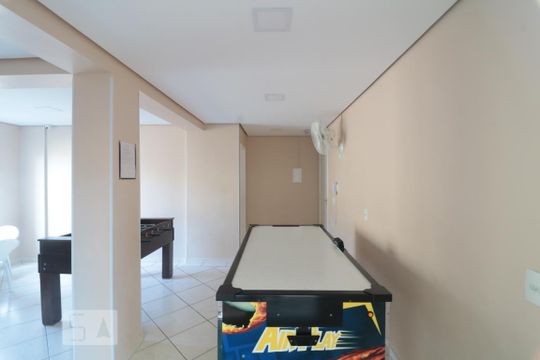 Salão de jogos de apartamento para alugar com 2 quartos, 44m² em Brás, São Paulo
