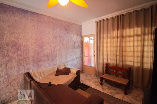 Sala de casa à venda com 2 quartos, 69m² em Vila Carmosina, São Paulo