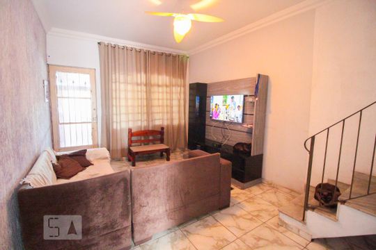 Sala de casa à venda com 2 quartos, 69m² em Vila Carmosina, São Paulo