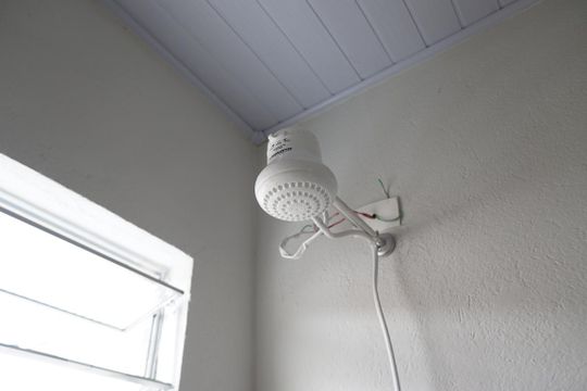 Banheiro de casa para alugar com 1 quarto, 55m² em Casa Verde, São Paulo