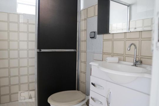 Banheiro de casa para alugar com 1 quarto, 55m² em Casa Verde, São Paulo