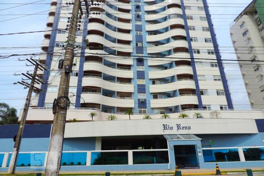 Fachada de apartamento para alugar com 3 quartos, 130m² em Córrego Grande, Florianópolis