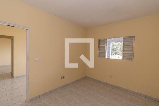 Quarto de casa para alugar com 1 quarto, 60m² em Jardim Amanda I, Hortolândia