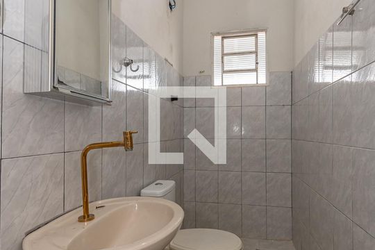 Banheiro de casa para alugar com 1 quarto, 60m² em Jardim Amanda I, Hortolândia