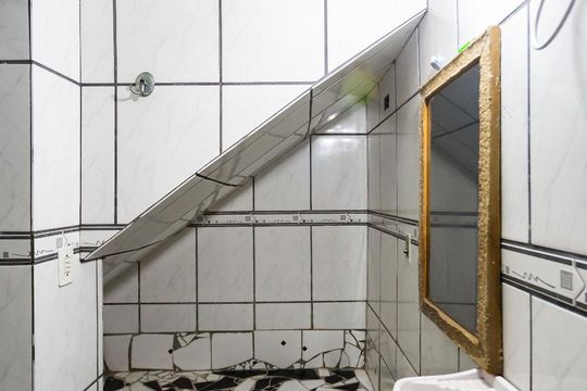 Banheiro de apartamento para alugar com 1 quarto, 20m² em Conceição, Osasco