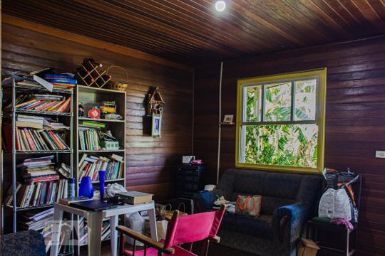 Sala de casa à venda com 3 quartos, 1000m² em Olaria, Canoas