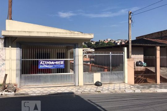 Fachada de casa para alugar com 1 quarto, 100m² em Conceição, Osasco