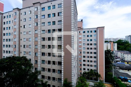 Vista da Sala de apartamento à venda com 2 quartos, 45m² em Centro, Guarulhos