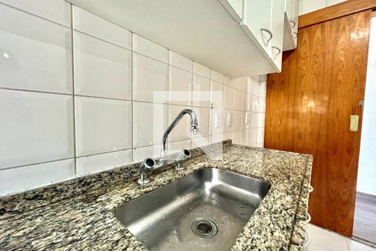 Cozinha de apartamento para alugar com 3 quartos, 94m² em Vila da Saúde, São Paulo