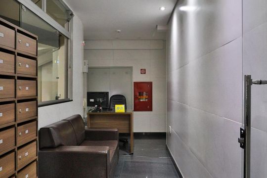 Hall de Entrada de apartamento à venda com 1 quarto, 58m² em Lourdes, Belo Horizonte