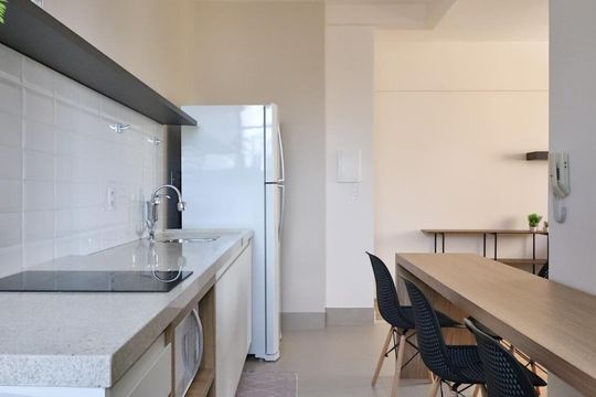Cozinha de apartamento à venda com 1 quarto, 58m² em Lourdes, Belo Horizonte