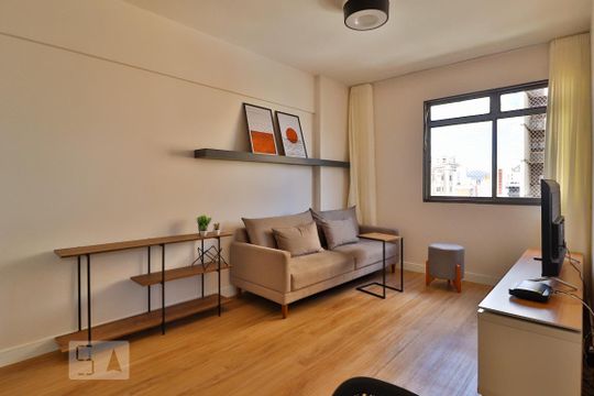 Sala de apartamento à venda com 1 quarto, 58m² em Lourdes, Belo Horizonte
