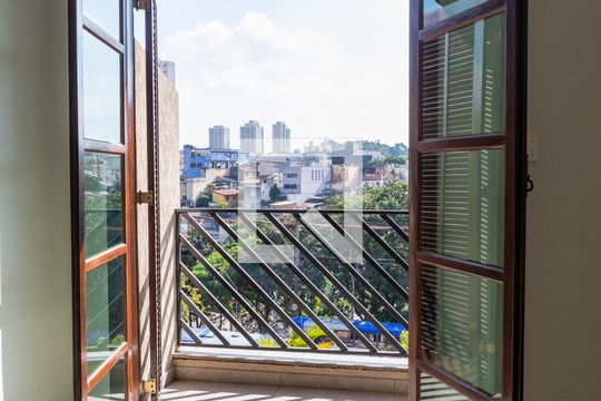Varanda de casa à venda com 4 quartos, 150m² em Parque Vitória, São Paulo
