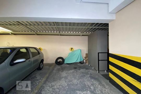 Garagem de kitnet/studio para alugar com 1 quarto, 36m² em Centro, São Leopoldo