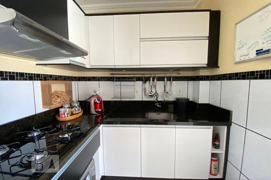 Cozinha de kitnet/studio para alugar com 1 quarto, 36m² em Centro, São Leopoldo