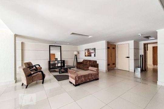 Hall de Entrada de apartamento para alugar com 3 quartos, 90m² em Saúde, São Paulo