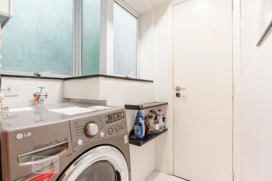 Área de Serviço de apartamento para alugar com 2 quartos, 87m² em Cerqueira César, São Paulo
