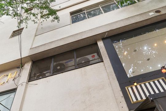 Fachada de apartamento para alugar com 2 quartos, 87m² em Cerqueira César, São Paulo