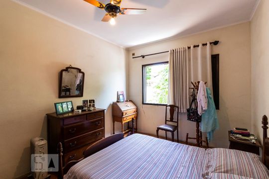 2o. Andar - Quarto 1 de casa para alugar com 5 quartos, 380m² em Jardim da Glória, São Paulo