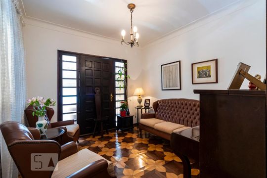 1o. Andar - Sala de estar de casa para alugar com 5 quartos, 380m² em Jardim da Glória, São Paulo