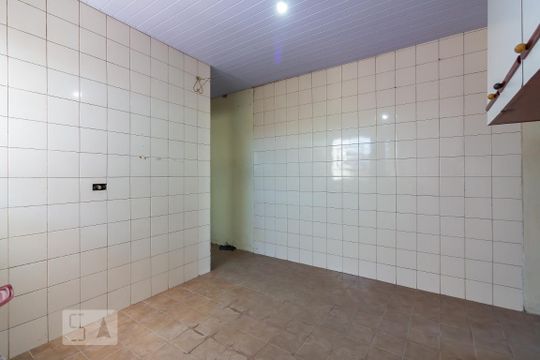 Cozinha 2 de casa à venda com 5 quartos, 200m² em Cipava, Osasco